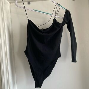 NWOT - Black One Sleeve Zara Bodysuit (L)